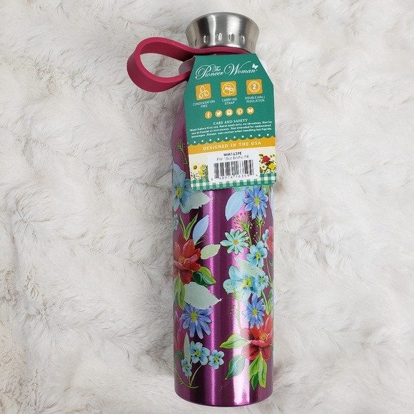 Pioneer Woman Water Bottlenull